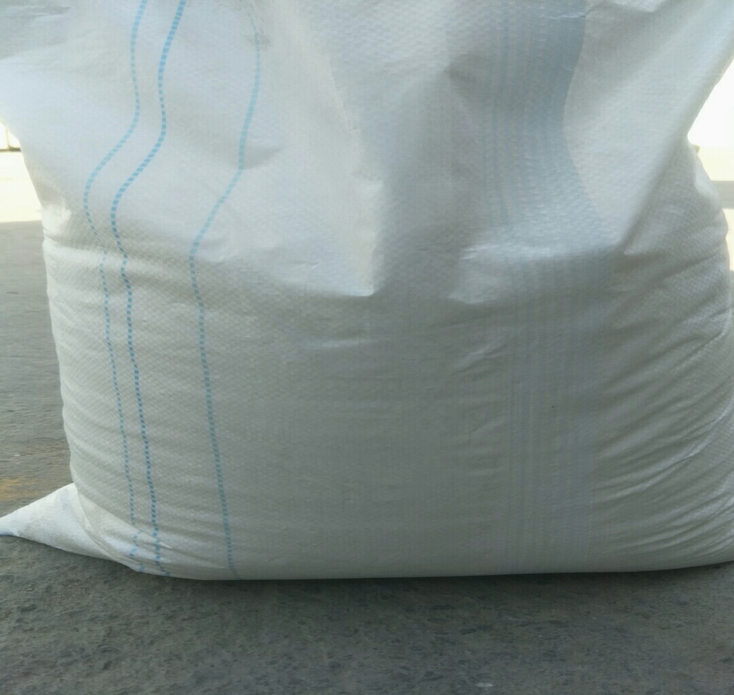 Blank-back-side-of-25kg-Huajin-HDPE-HD5502S-woven-bag-with-light-blue-vertical-stripe-stitching
