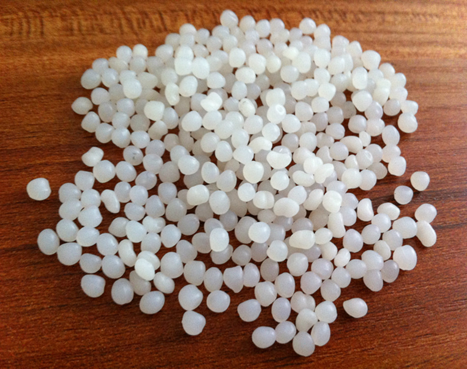 Daqing-6097-LDPE-transparent-plastic-pellets-low-density-polyethylene-granules